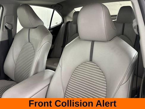 Used 2022 Toyota Camry SE w/ Convenience Package FWD image 11
