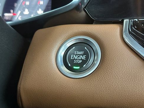 Used 2023 GMC Canyon AT4 w/ AT4 Premium Package image 21