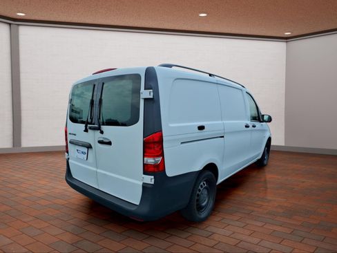 Used 2018 Mercedes-Benz Metris image 8