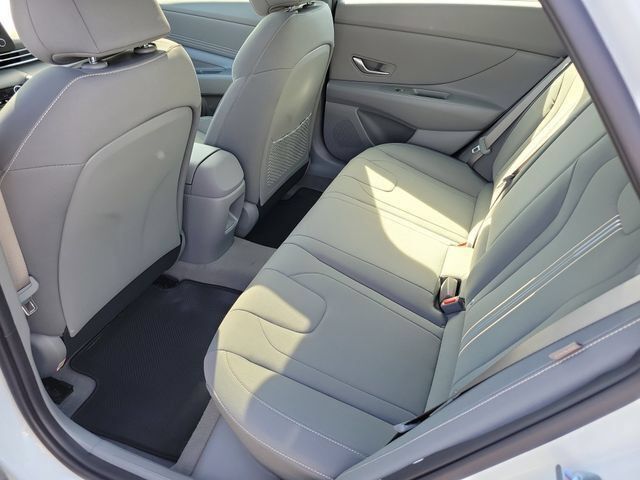 New 2026 Hyundai Elantra SEL Sport Premium FWD image 19