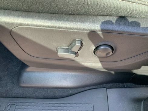 New 2027 RAM 1500 4x4 Crew Cab image 17