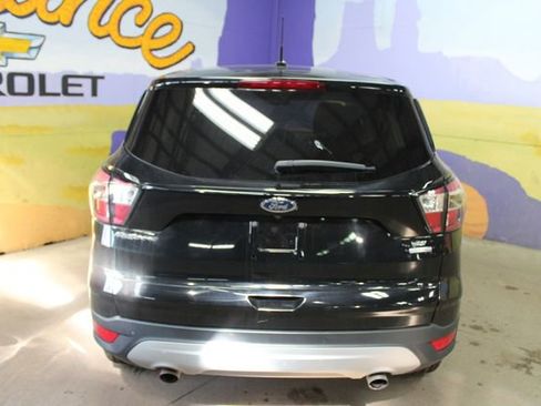 Used 2017 Ford Escape SE AWD/4WD image 7