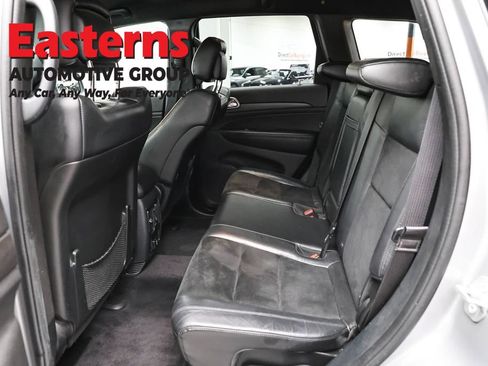 Used 2017 Jeep Grand Cherokee Altitude AWD/4WD image 21