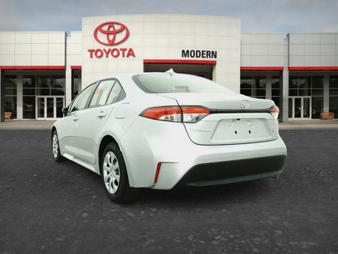 New 2026 Toyota Corolla LE FWD image 3