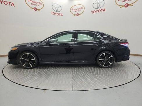 Used 2020 Toyota Camry XSE image 5