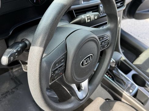 Used 2016 Kia Optima LX w/ LX Convenience Package FWD image 9