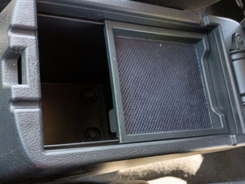 Used 2018 Mitsubishi Outlander ES image 31