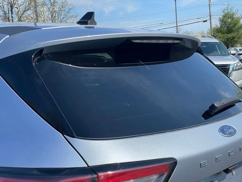 Used 2022 Ford Escape SEL image 28