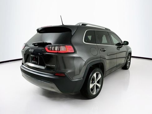 Used 2019 Jeep Cherokee Limited FWD image 8