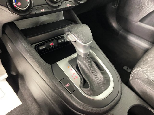 Used 2023 Kia Forte LXS FWD image 9