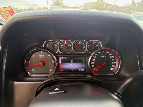 Used 2016 GMC Yukon XL SLT w/ Open Road Package AWD/4WD image 47