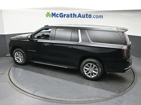 New 2026 Chevrolet Suburban Premier w/ Sun And Tow Package AWD/4WD image 27