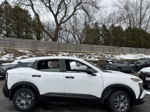 New 2026 Nissan Kicks S image 6