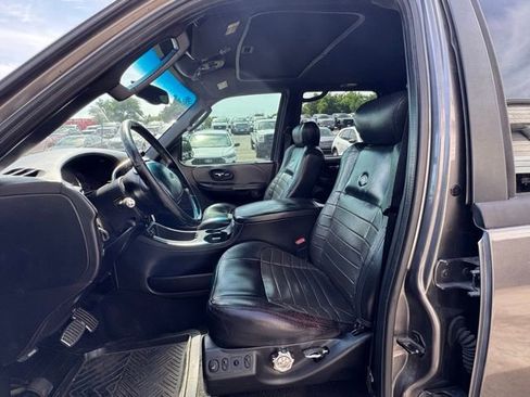 Used 2002 Ford F150 Harley-Davidson RWD image 15