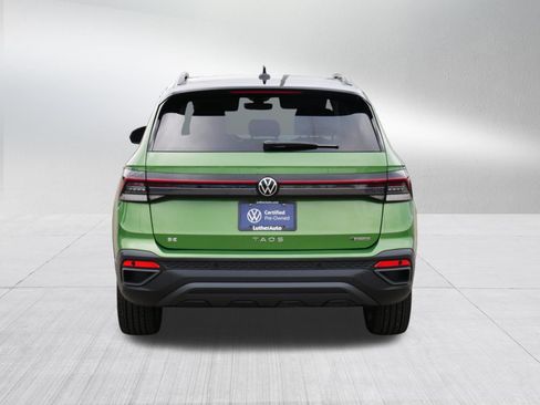 Certified 2025 Volkswagen Taos SE AWD/4WD image 6