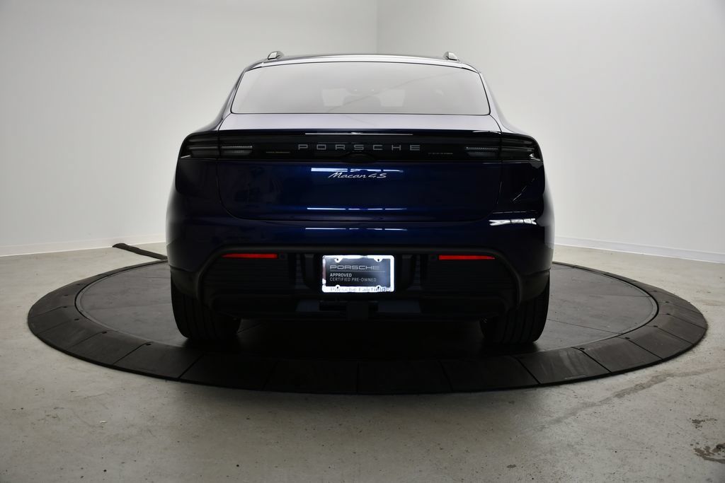 Certified 2025 Porsche Macan 4S Electric AWD/4WD image 6