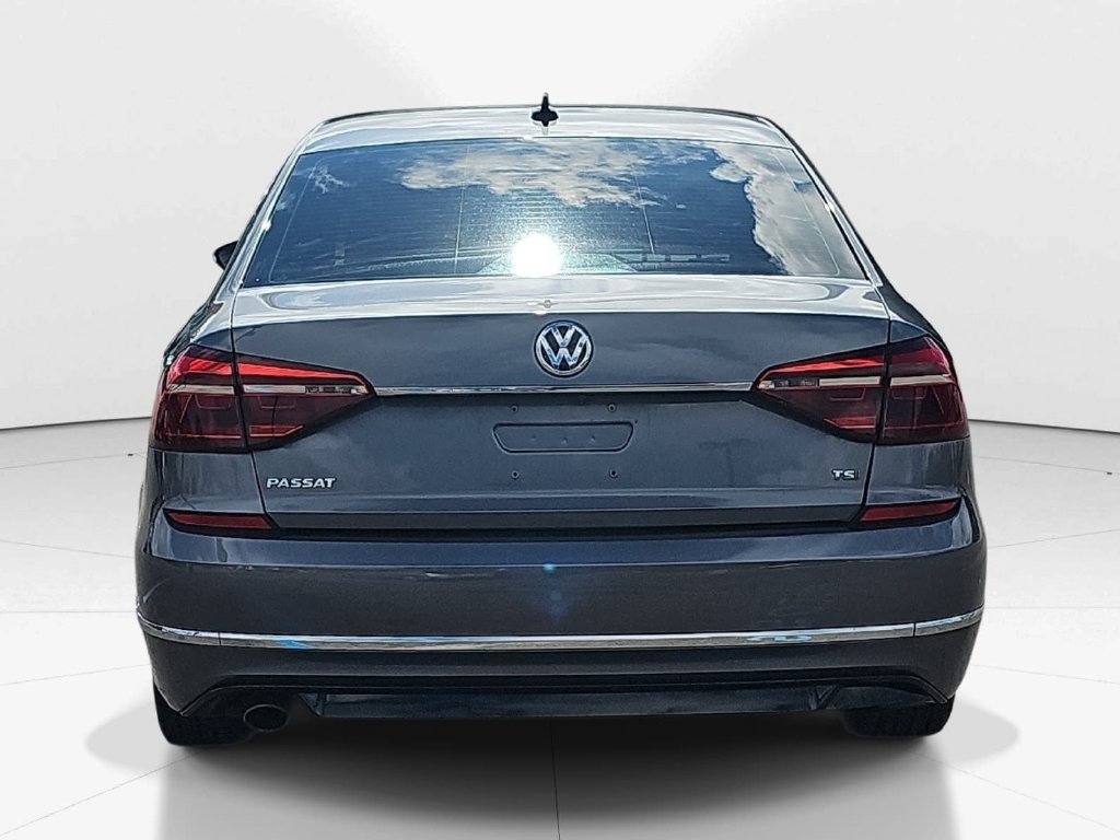 Used 2017 Volkswagen Passat 1.8T R-Line FWD image 7