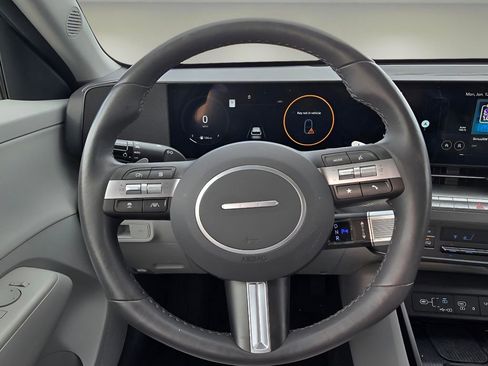 Used 2024 Hyundai Kona Limited image 28