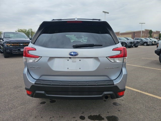 Used 2020 Subaru Forester Premium AWD/4WD image 7