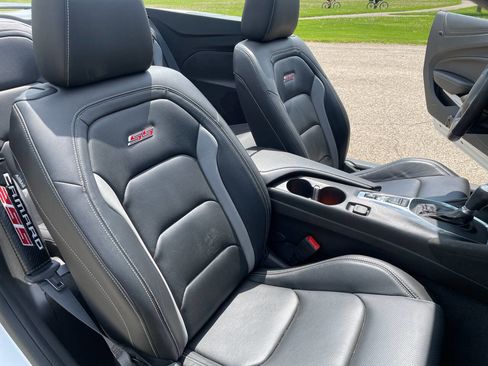 Used 2023 Chevrolet Camaro SS RWD image 12