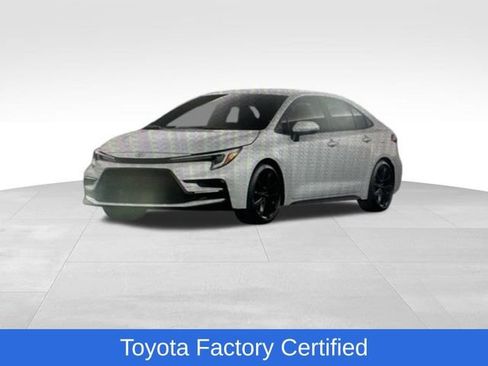 Used 2026 Toyota Corolla SE FWD image 1