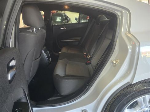Used 2022 Dodge Charger SXT image 10