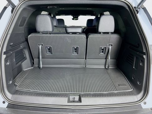 New 2026 Chevrolet Traverse LT w/ Driver Confidence Package image 26