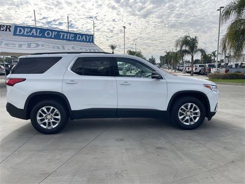 Used 2019 Chevrolet Traverse LT w/ LPO, Blackout Package image 9