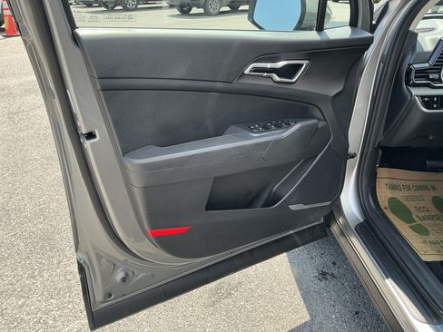 Certified 2023 Kia Sportage LX AWD/4WD image 13