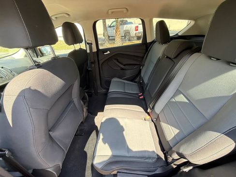 Used 2016 Ford Escape SE AWD/4WD image 9