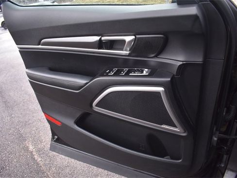 Certified 2024 Kia Telluride S w/ S Sunroof Package image 34