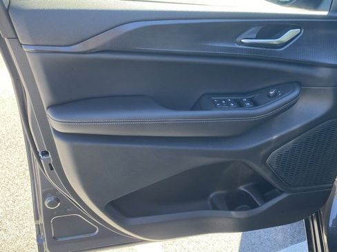 New 2025 Jeep Grand Cherokee L Laredo w/ Luxury Tech Group I image 12