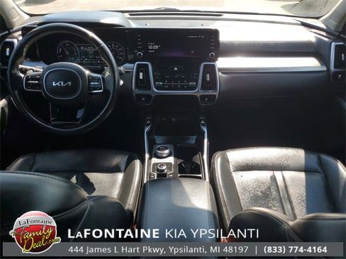 Used 2023 Kia Sorento EX image 27