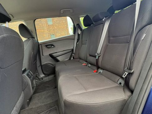 Used 2023 Nissan Rogue S AWD/4WD image 23