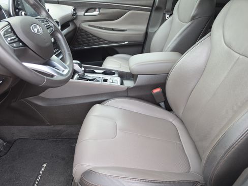 Used 2019 Hyundai Santa Fe Limited FWD image 8