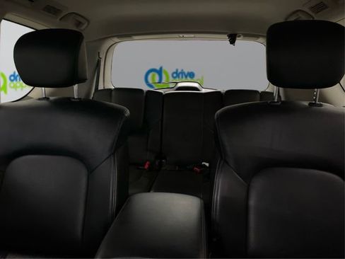 Used 2016 INFINITI QX80 4WD w/ Driver's Assistance Package image 18