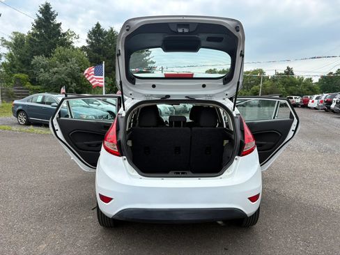 Used 2013 Ford Fiesta SE FWD image 20