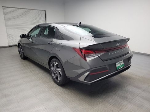 Used 2025 Hyundai Elantra Sport w/ Cargo Package FWD image 5