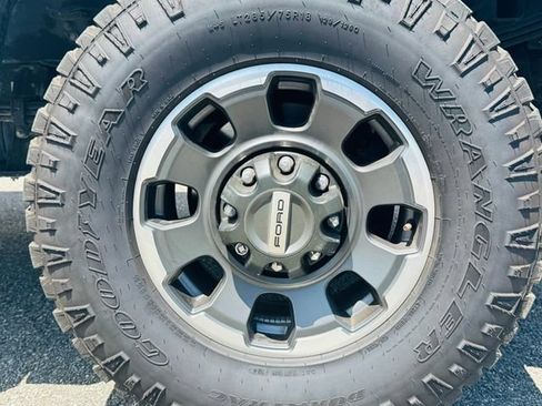 Used 2024 Ford F250 Platinum w/ Tremor Off-Road Package AWD/4WD image 34