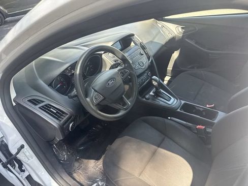 Used 2018 Ford Focus S FWD image 15