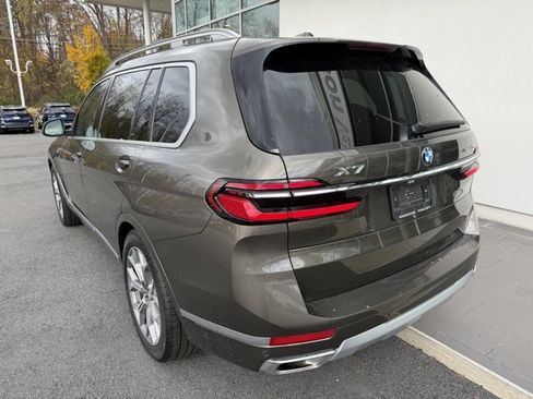 Used 2025 BMW X7 xDrive40i w/ Climate Comfort Package image 9