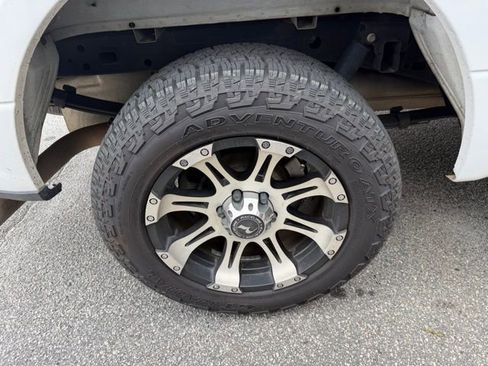 Used 2017 Ford F150 XLT image 5