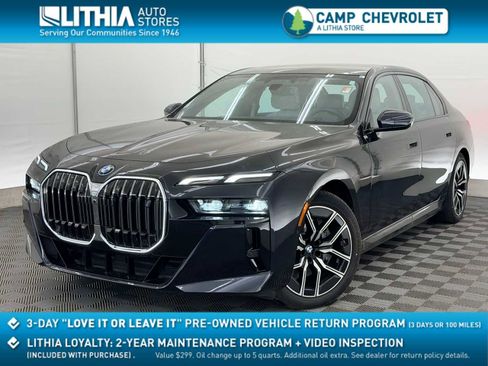 Used 2024 BMW i7 xDrive60 image 1