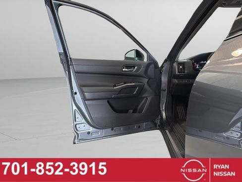 New 2026 Nissan Pathfinder SL AWD/4WD image 34