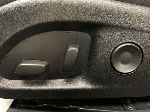 Used 2020 Cadillac CT4 Luxury w/ Cold Weather Package image 18