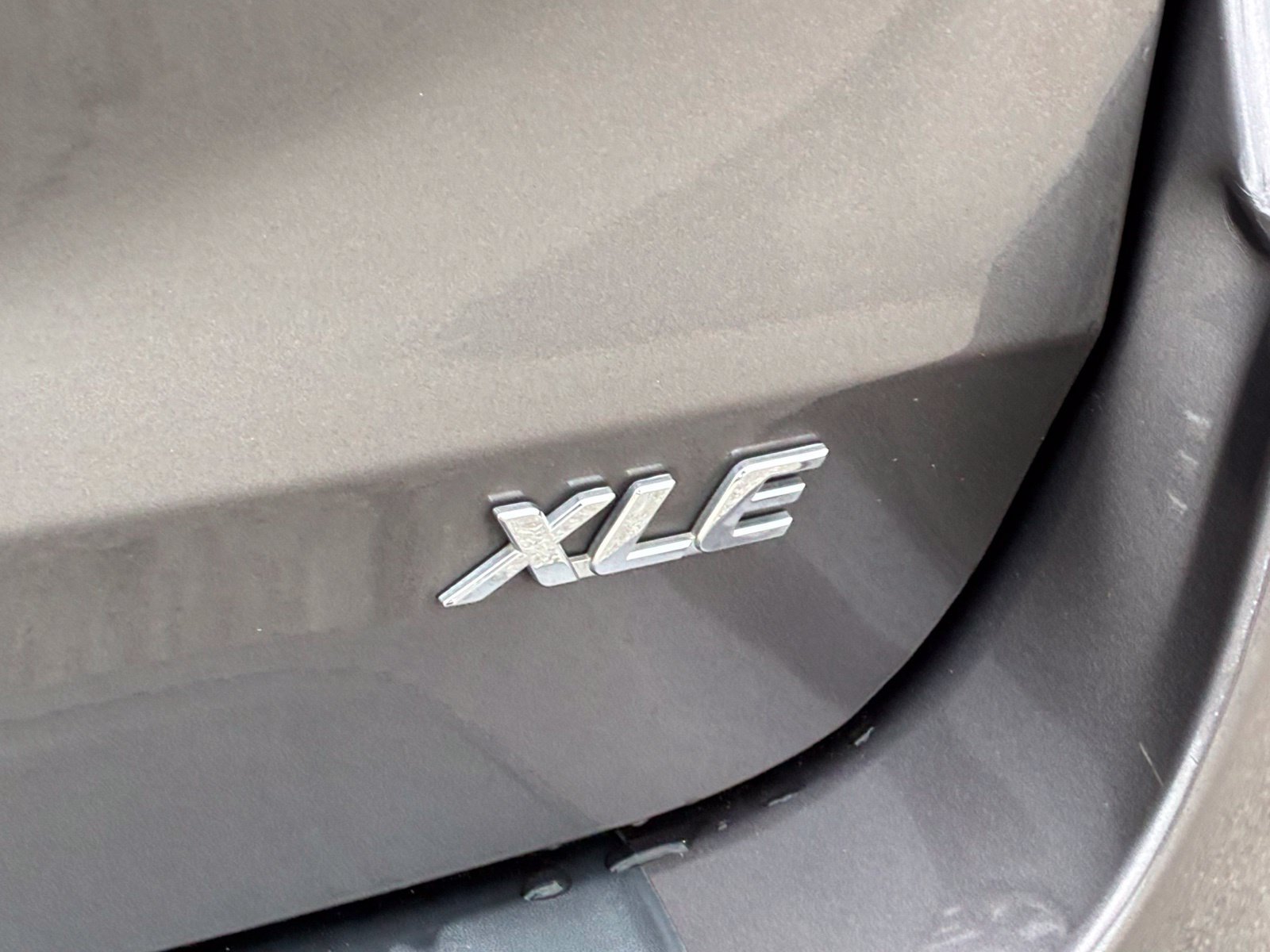 Used 2020 Toyota Sienna XLE Premium FWD image 11