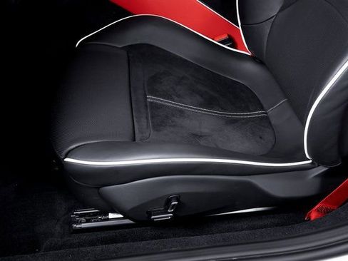 Certified 2025 Ferrari Roma Spider image 23