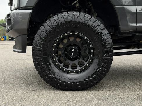 Used 2020 Ford F350 Lariat AWD/4WD image 13