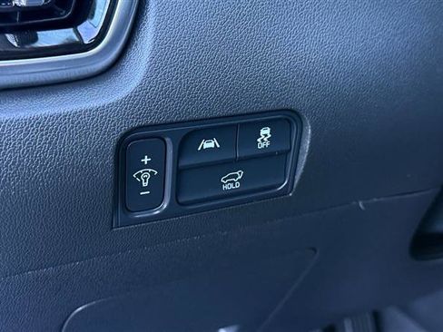 Used 2023 Kia Sorento SX image 13