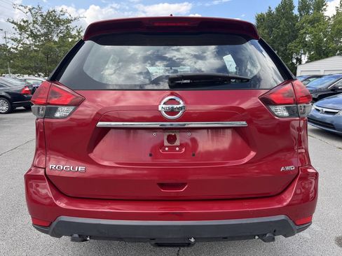 Used 2017 Nissan Rogue S image 7